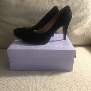 Marc Fisher suede pumps.